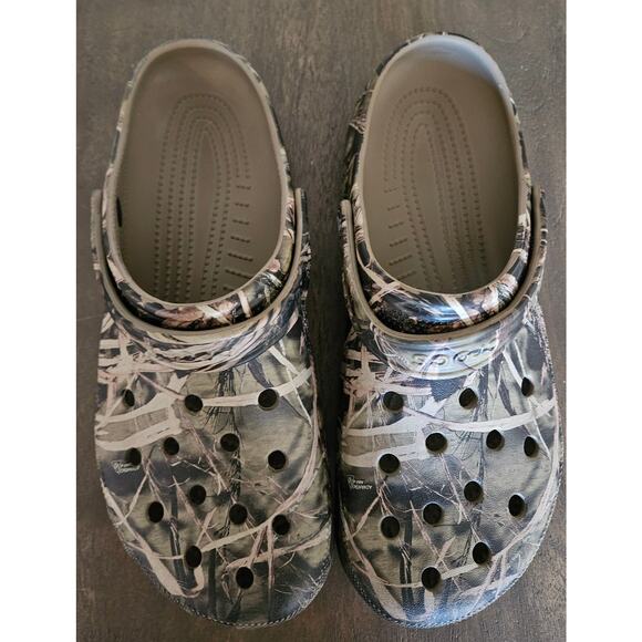 Men's Camo Camouflage Crocs Size 13  Slip On Slide Comfort Shoe Lightweight - Picture 1 of 7
